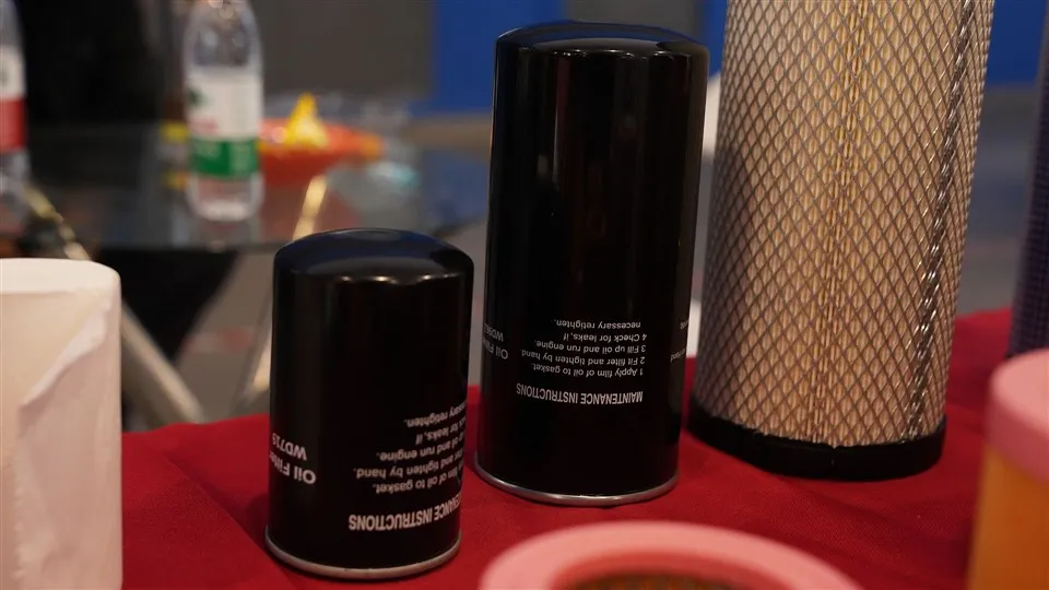 Auto Accessories Parts Parts Partiacer OEM MD 135737 15400- RAF - T01 Φίλτρο φίλτρου καυσίμου για το Mitsubishi Chrysler Toyota Lexus Isuzu